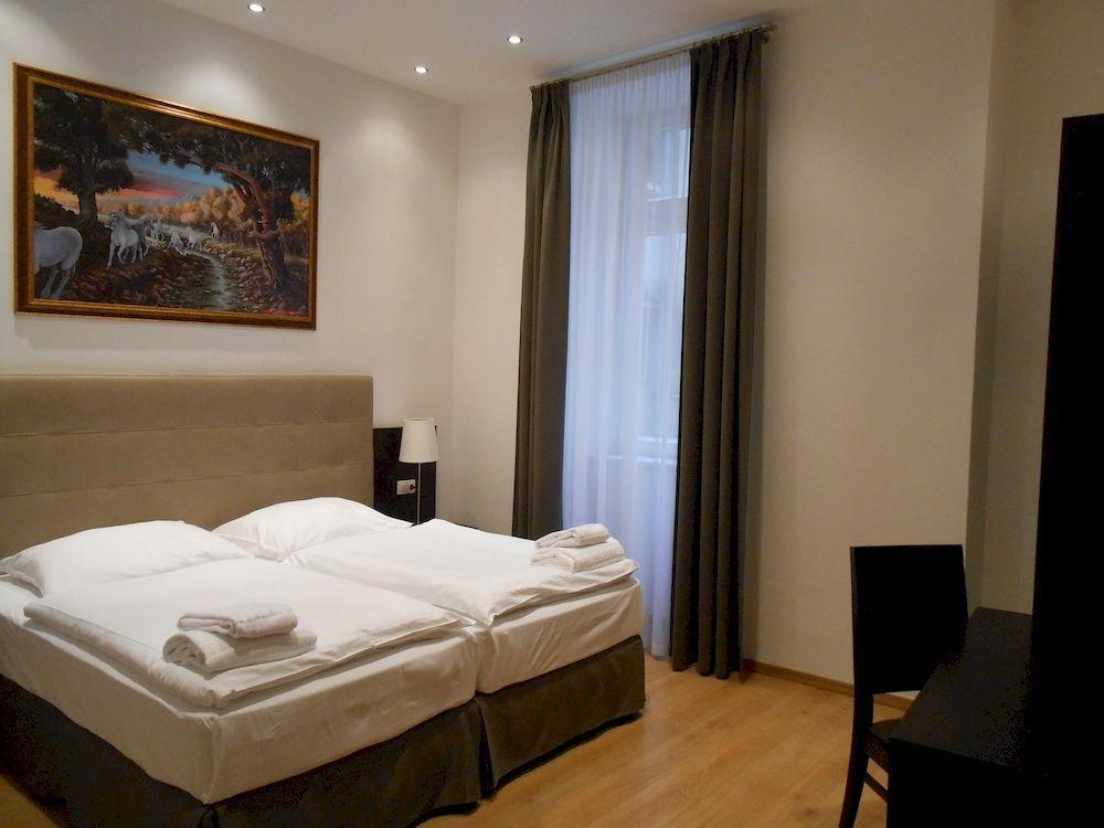 The Palace Suites And Apartments Прага Екстер'єр фото